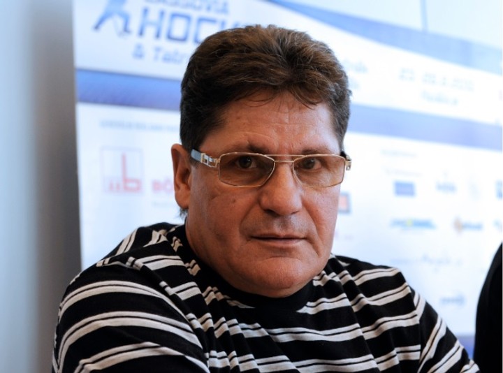 Makarov má rád improvizáciu. Dnes by to mala formácia KLM ťažšie